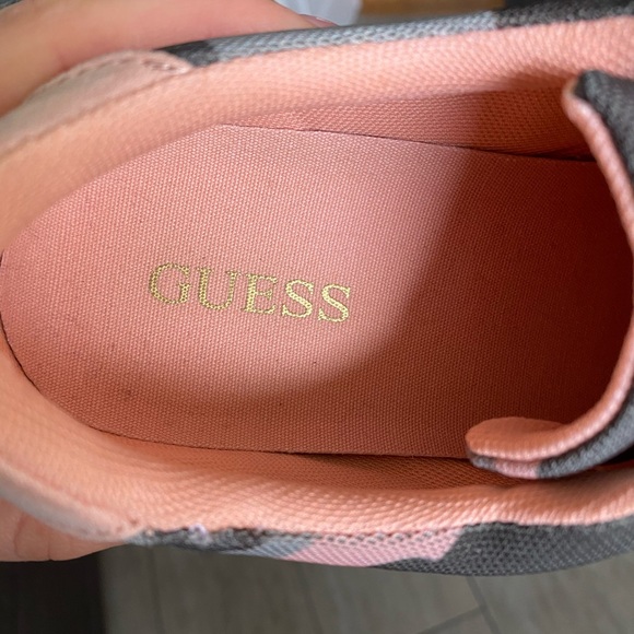 Guess Camo Print Sneakers - Picture 2 of 7